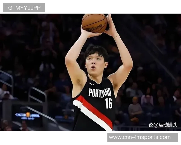 三中锋齐聚却无表现机会杨瀚森上半场未能登场引发热议