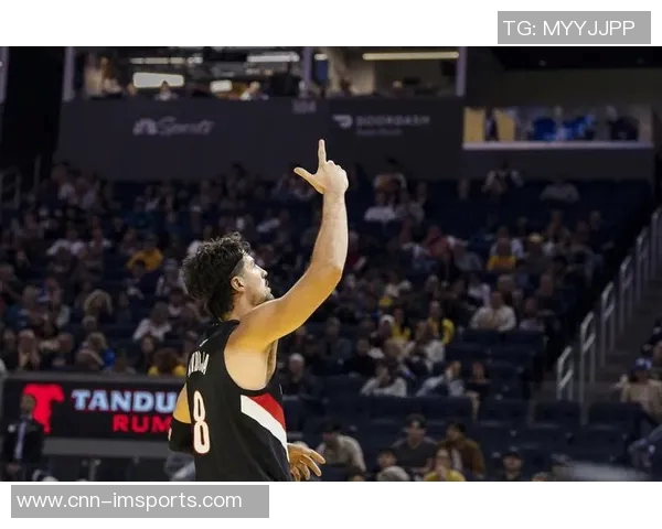 阿夫迪亚因下背部受伤开场一分钟退场本场比赛将无法回归 阿夫迪亚因下背部受伤开场一分钟退场本场比赛将无法回归