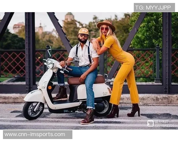 32岁博格巴荣获最佳复出奖白衣出席颁奖典礼妻子黑裙亮相尽显优雅长腿 32岁博格巴荣获最佳复出奖白衣出席颁奖典礼妻子黑裙亮相尽显优雅长腿